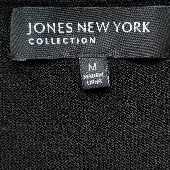 Lace Dress - Picture 6 of 7